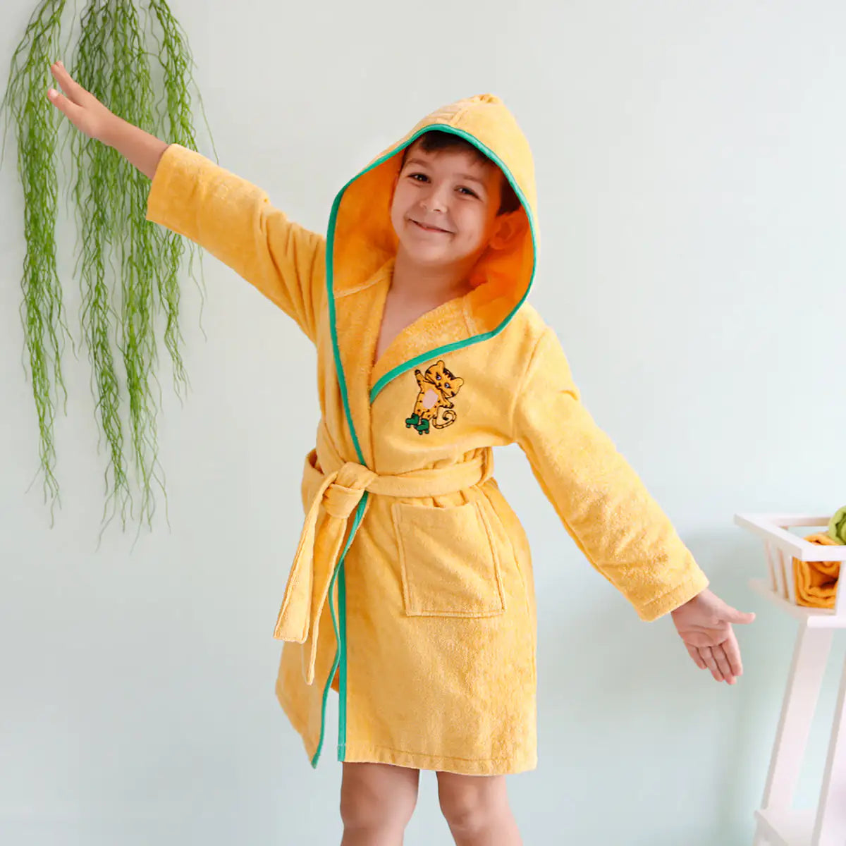 Milk&amp;Moo Skater Cheetah Kids Robe