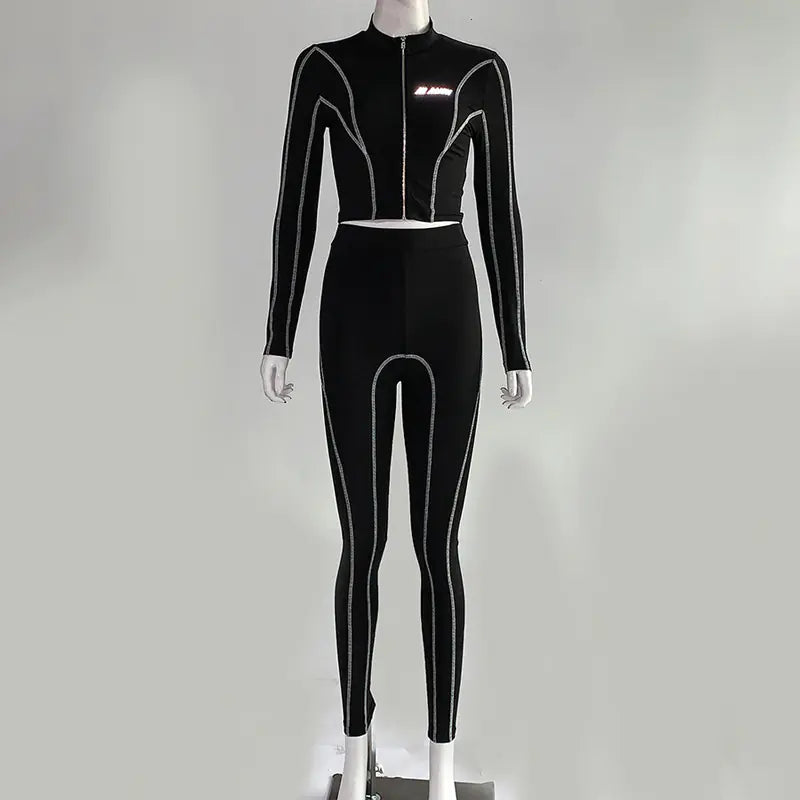 2019 Women&#39;s Striped Pattern Yoga Set for Winter